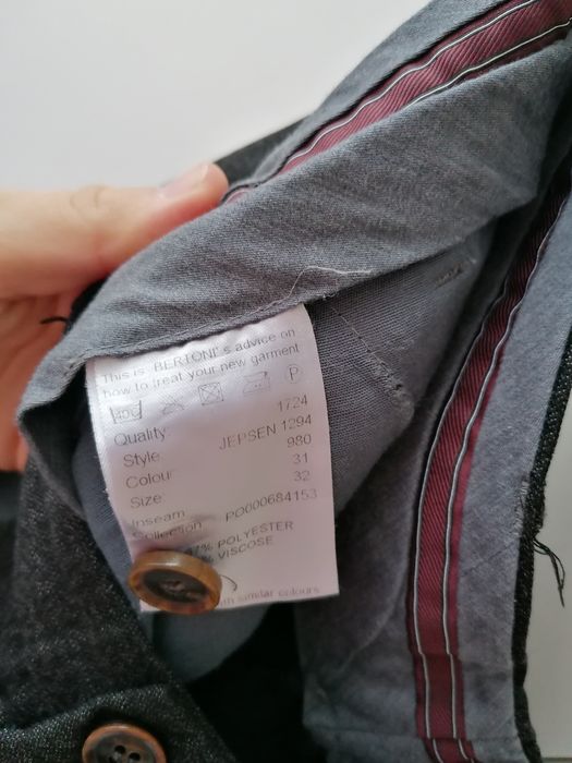 Szare grafitowe eleganckie spodnie męskie Bertoni rozmiar 31 32