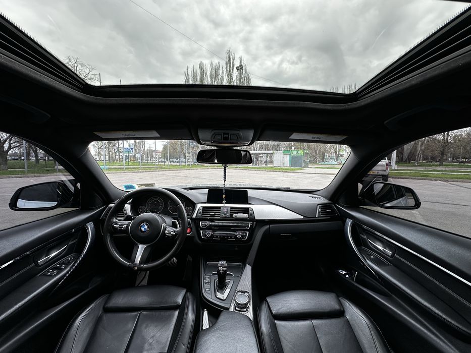 BMW F30 330I 2017p