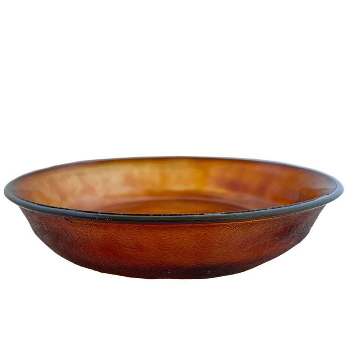 Talerze w miodowym kolorze