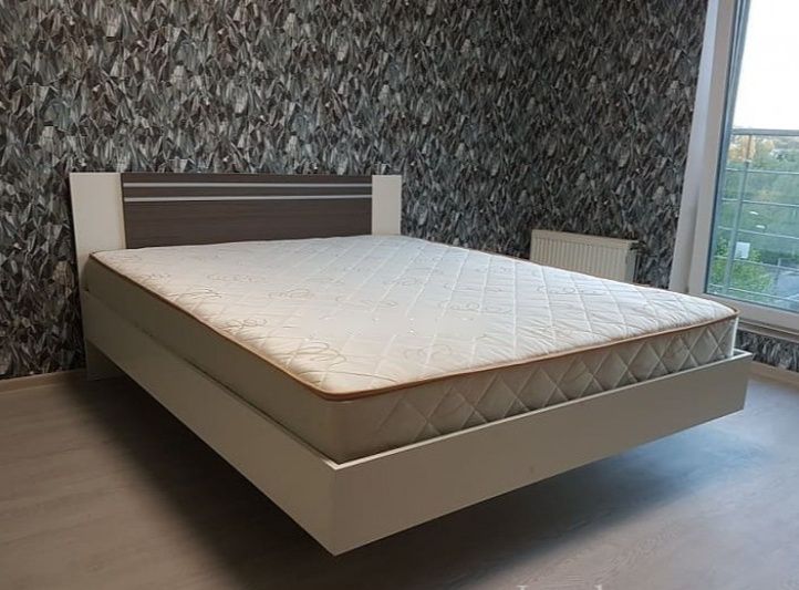 Акция! Кровать с матрасом двухспальная.