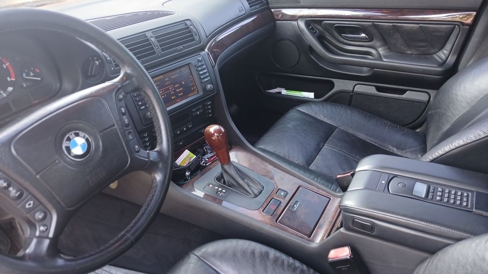 Продам BMW E38 730 M57