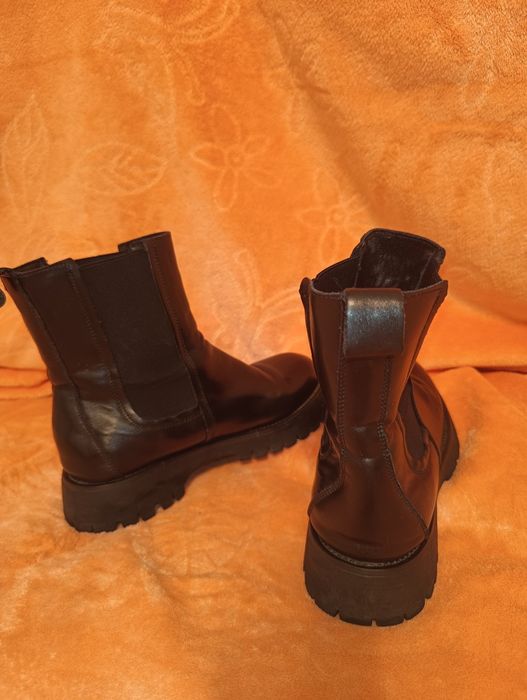 Шкіряні черевики