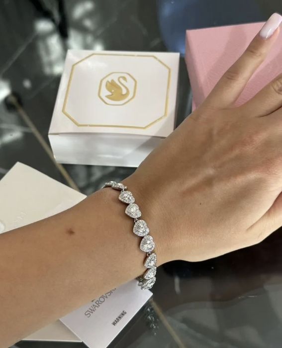 Браслет Swarovski сердечка swarovski ariana grande
