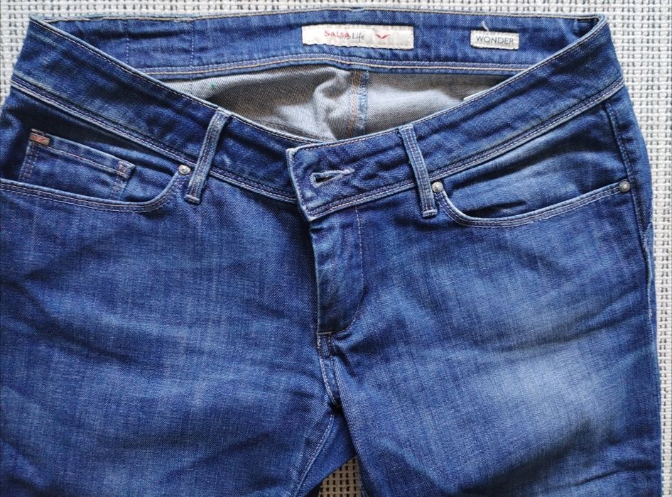 Calças salsa e guess + casaco zara