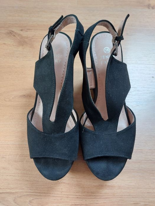 Sprzedam buty damskie