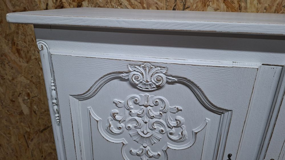 Barek ludwikowski bielony przecierka komoda