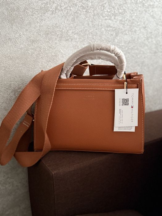 Сумка Tommy Hilfiger