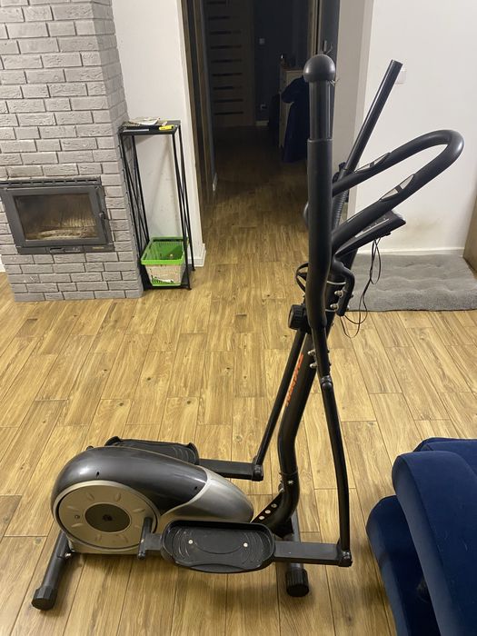 Orbitrek Thorn z wyswietlaczem