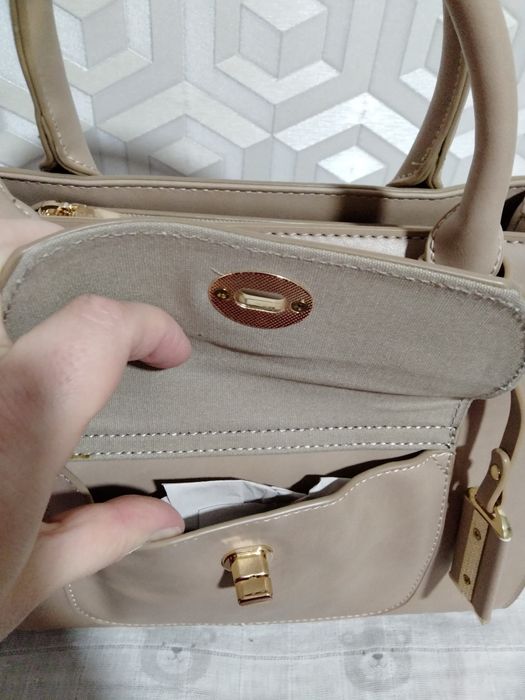 Жіноча сумка David Jones