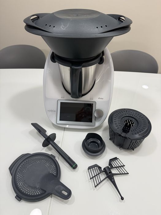 Bimby TM6 com mala de viagem e acessorios