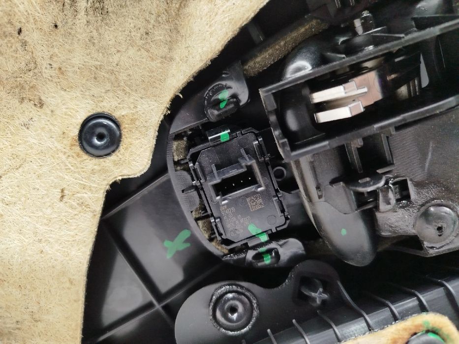 Forra porta / quartela frente esquerda BMW i3 (I01)