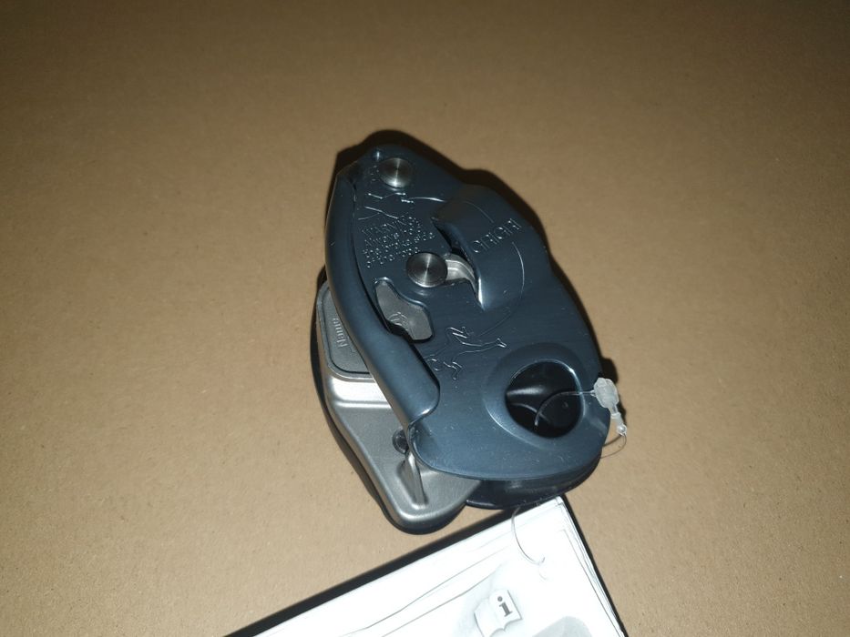 PETZL GRIGRI 3 nowy przyrząd do wspinaczki, asekuracja