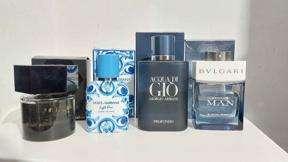 Perfumes de várias marcas