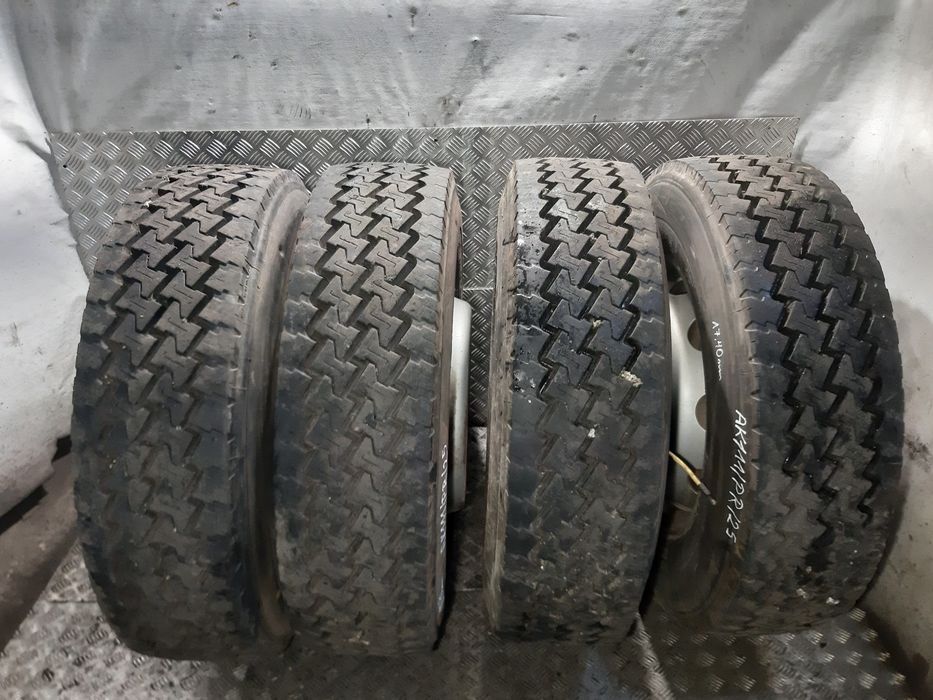 Koła Felgi Opony 4X Retread Pirelli Mc:01 275/70 R22.5