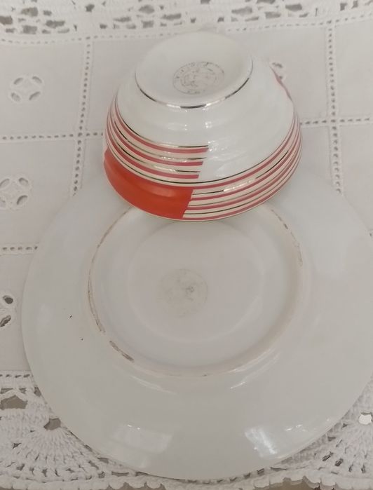 Chávena de café com pires em porcelana Coimbra 1° carimbo