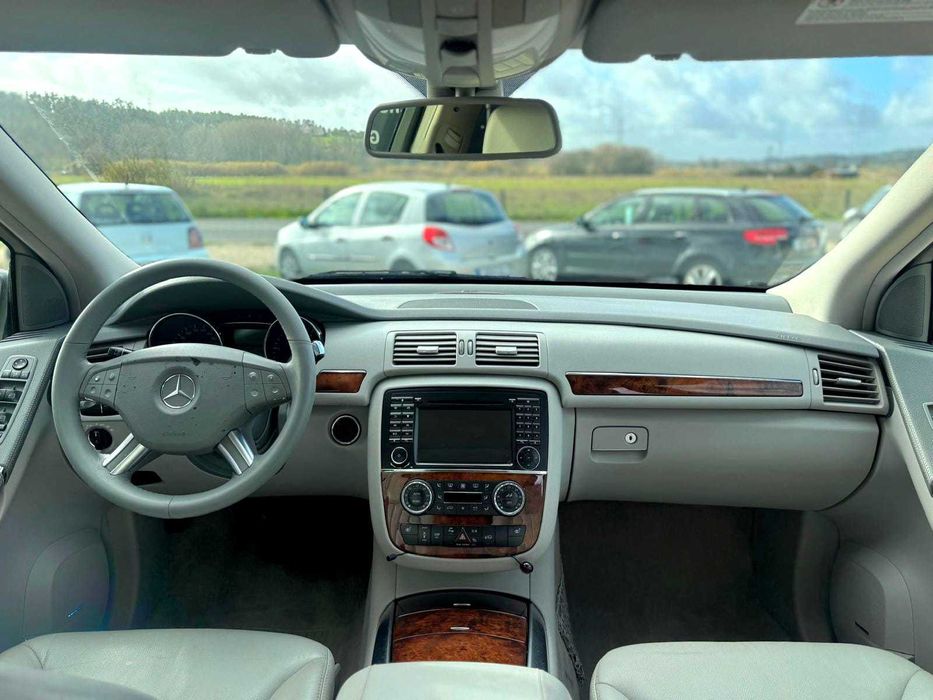 Mercedes-Benz Classe R 320 CDi 4-Matic- Avariado