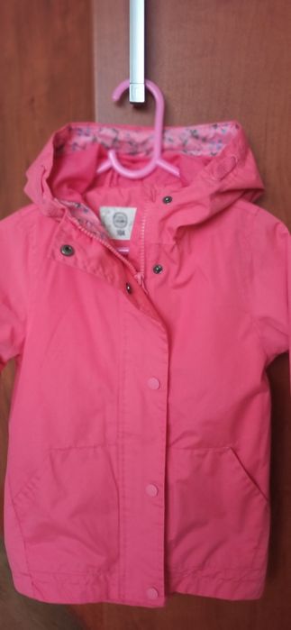 Kurtka dziewczęca z kapturem. Marka Smyk. Rozmiar 104.