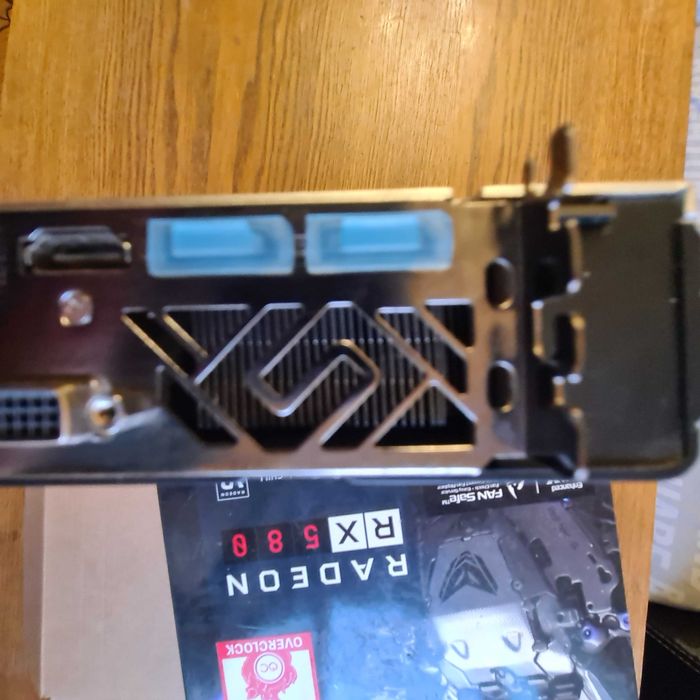 Sapphire RX580 nitro+ холодна