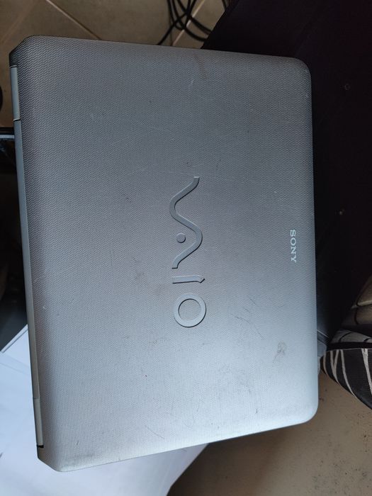 Portátil sony vaio vgn-nr31e