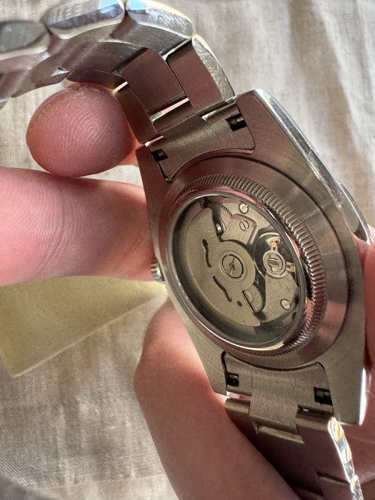 Relógio Seiko automático Datejust preto numerais árabes bezel fluted oyster elegante