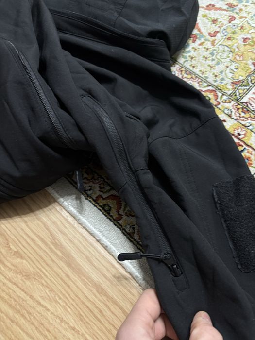 Тактична куртка на флісі софтшел з капюшоном під шеврони військова