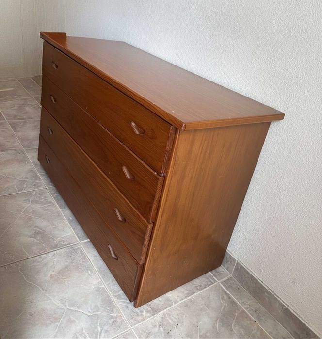 Quarto de Casal Completo - Conjunto em Madeira