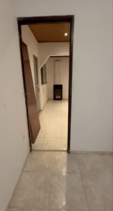 Olival de Bastos T2 + 1 com ESPAÇO EXTERIOR