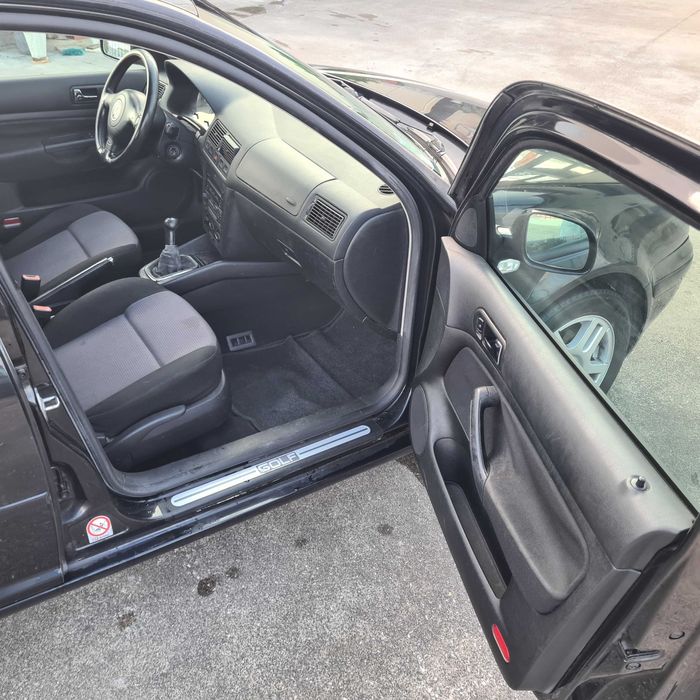 VW Golf IV 1.9 TDI 100cv — 1 Dono — Muito Estimado