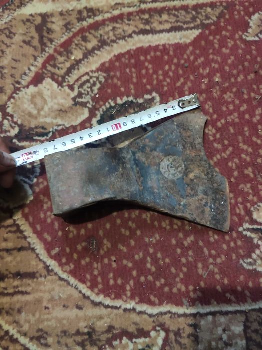 Сокира під відновлення