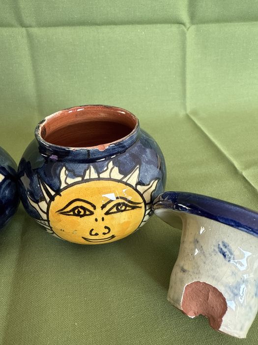 Par de cinzeiros de água pequenos