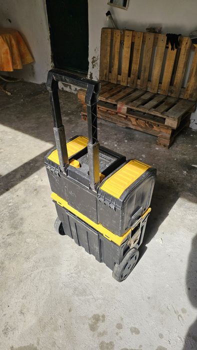 Carro Caixa de Ferramentas Stanley Modular com Rodas