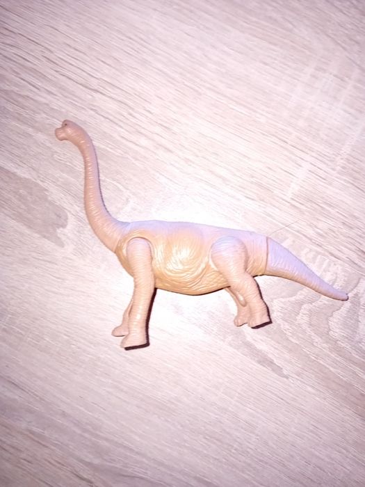 Figura de um dinossauro.