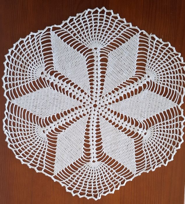 Naperão de crochê branco, 3 peças