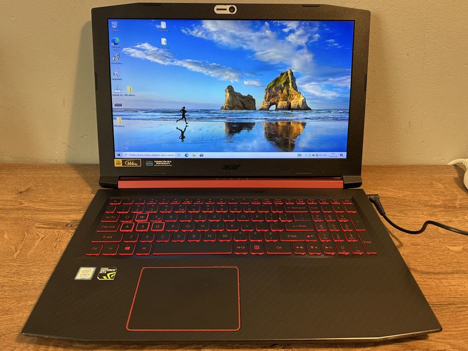 Продам Acer Nitro 5 i5-8250U/mx150 матрица 144гц