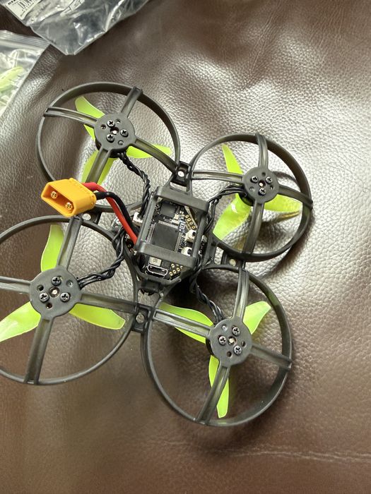 Dron fpv mobula85 2s hdzero