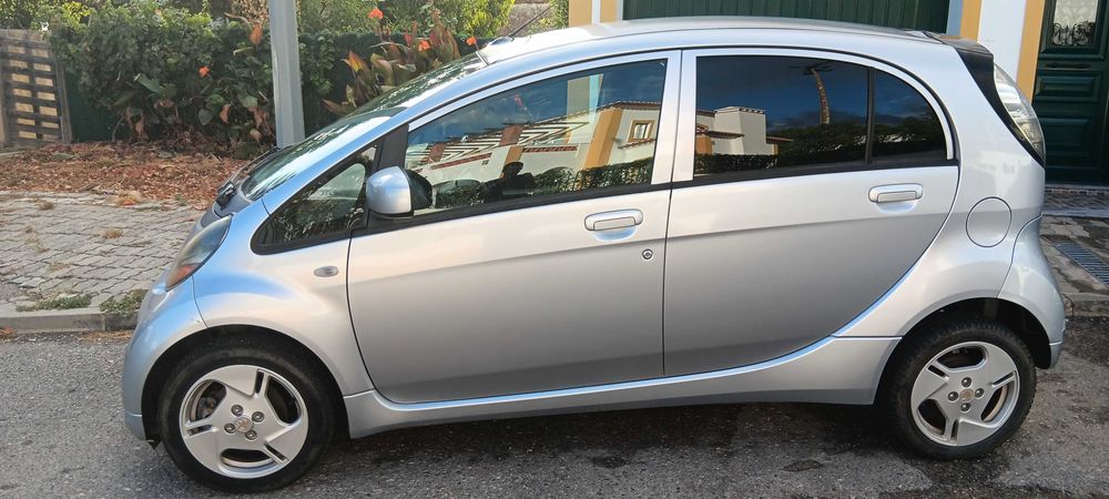 Mitsubishi i-MiEV 2010 | 83.000 km | Bateria nova c/ garantia até 2032 — photo 5