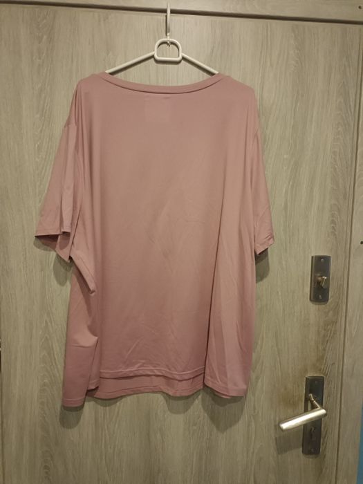 Duży T-shirt 4XL Shein nadruk plus size 52 54 różowy