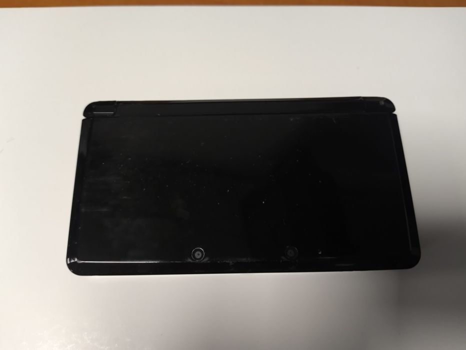 Nintendo 3DS LUMA + kabel USB