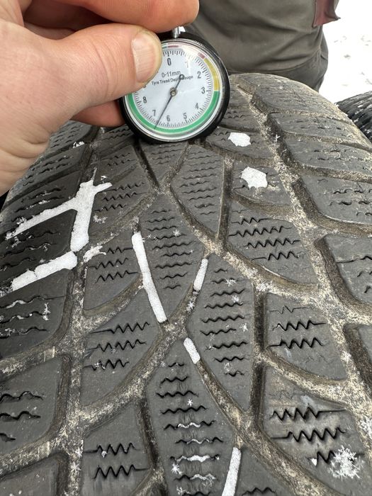 235/65r17 dunlop zima kmpl