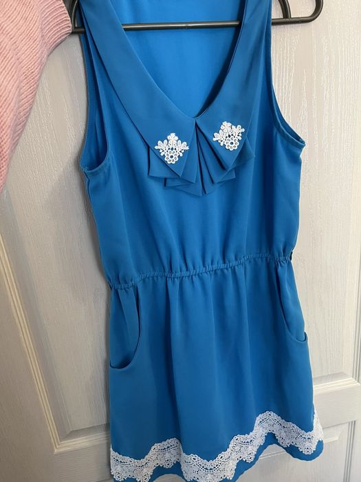 Жіночий сарафан,сукня