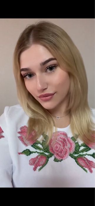 Вишиванка вишита бісером