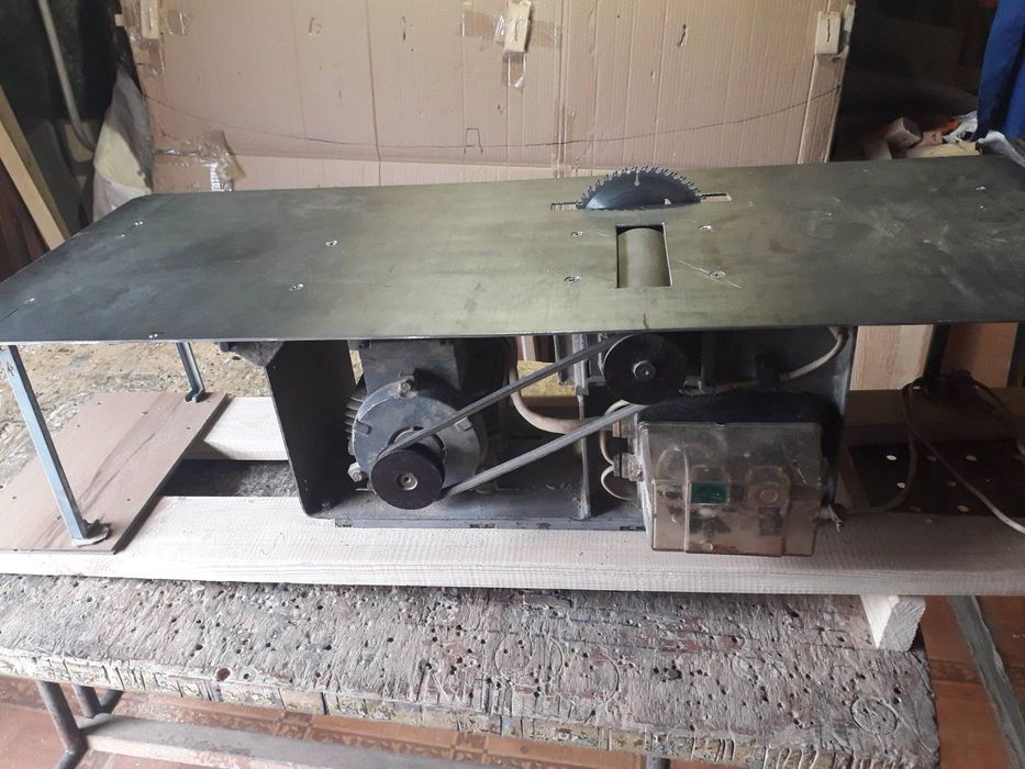 Деревообрабатывающий станок 220v