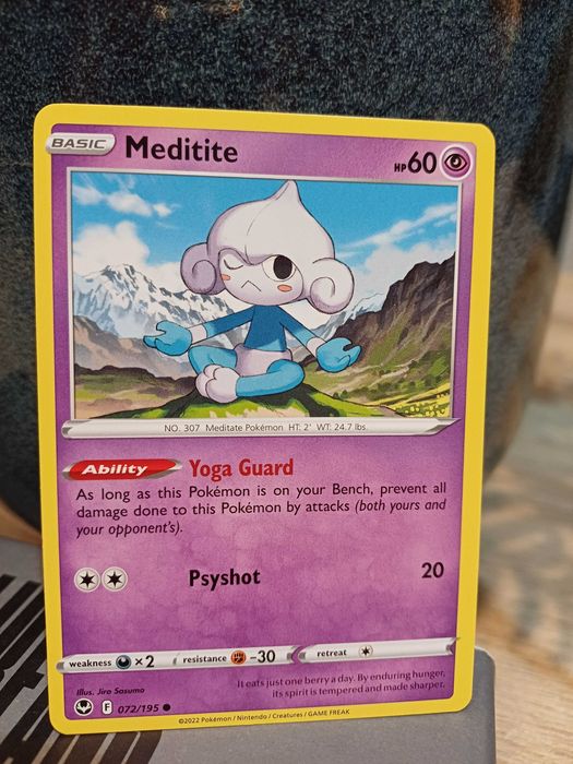Carta Pokémon Meditite #72