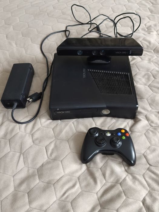 Продам Xbox 360 Slim Kinect