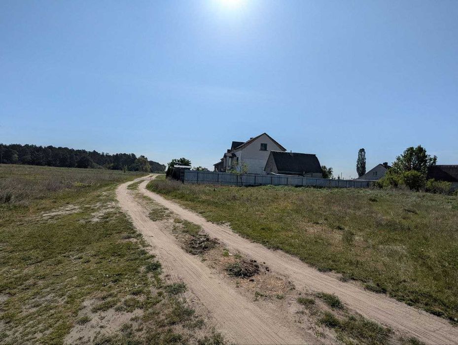 Продам земельну ділянку (0,20га)