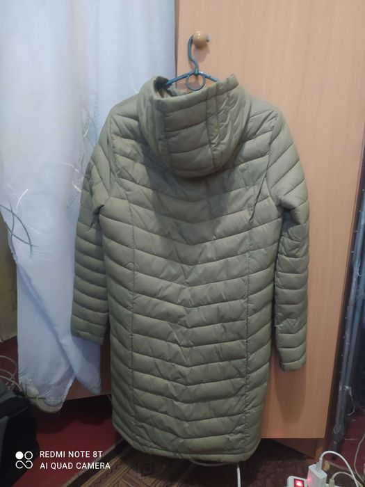 Жіноче пальто демісезонне