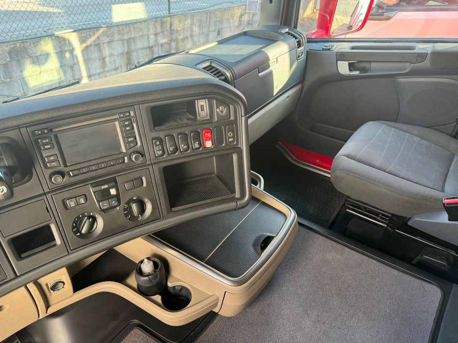 SCANIA R520 V8 HIDRAULICO 6 x AR