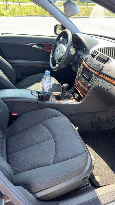 Mercedes E-CLASS w211 220 cdi
