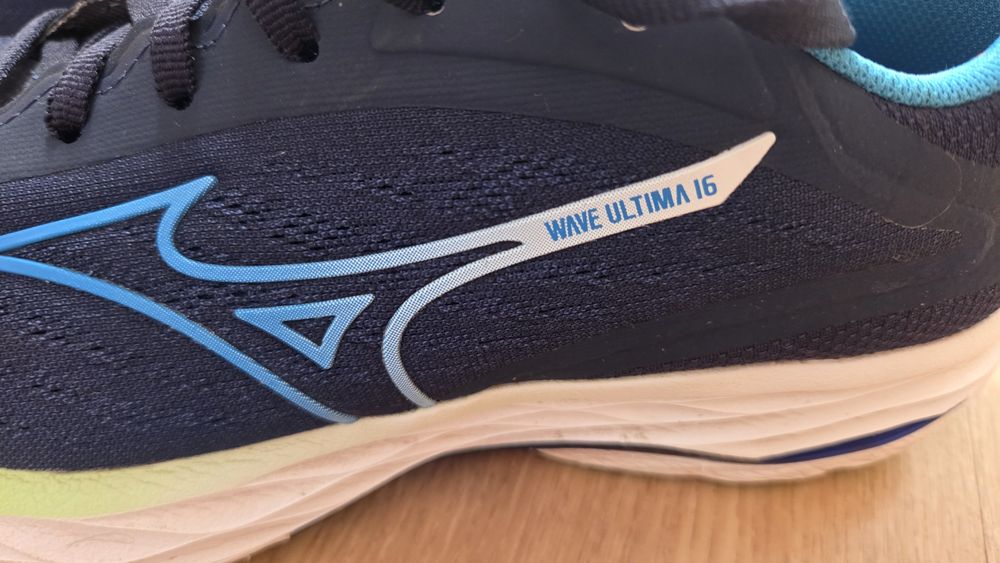 Mizuno Wawe Ultima 16 roz. 42