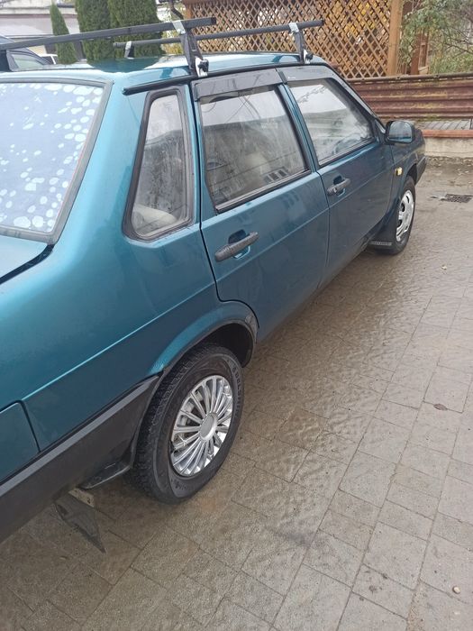 Продам ваз 21099.
